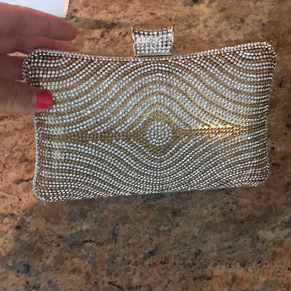 Beautiful clutch - Picture 2 of 6